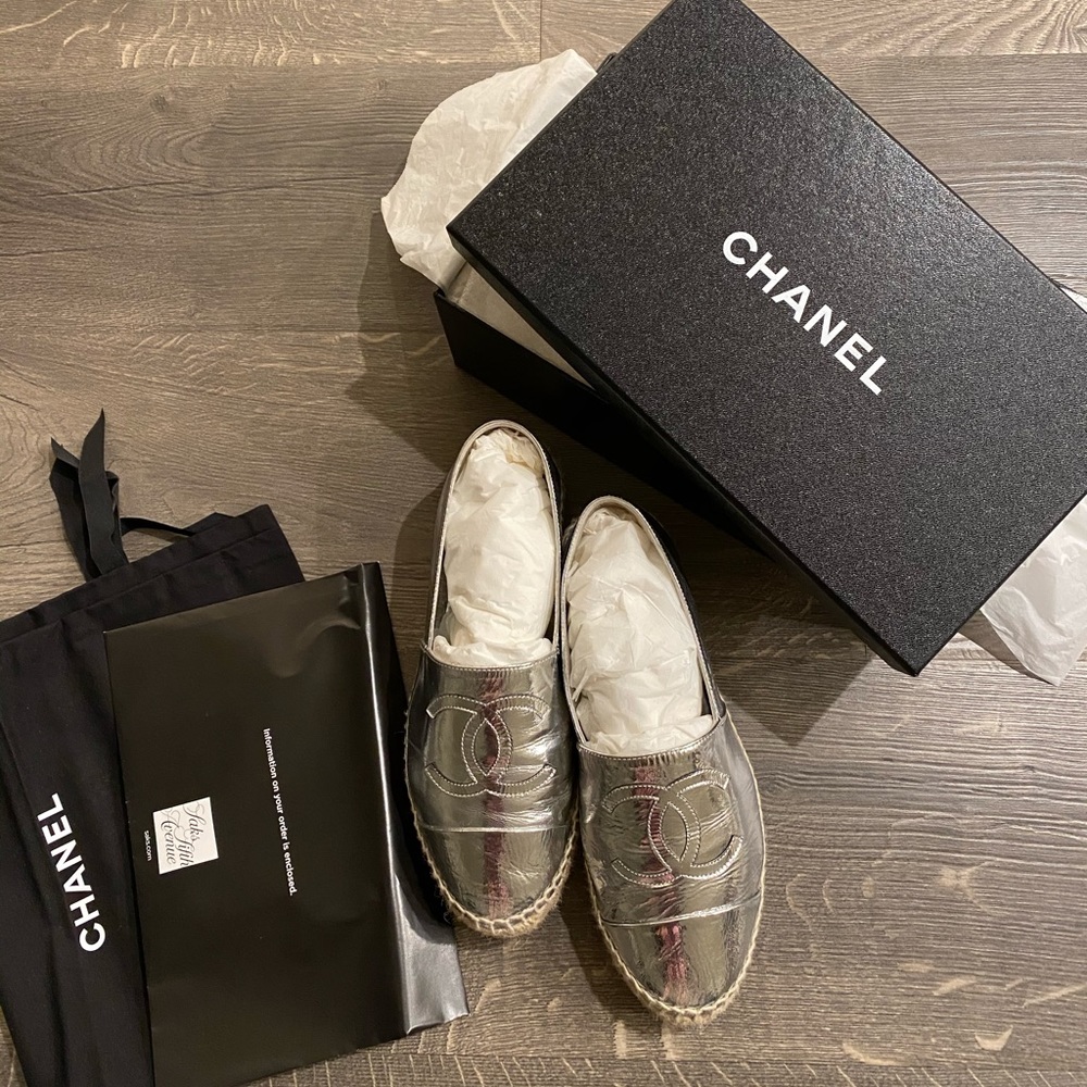 Chanel Espadrilles size 37 (fit US 6-6.5)